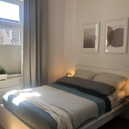 Port 13-a Apartment *