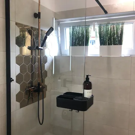 Apartment Port 13-a *